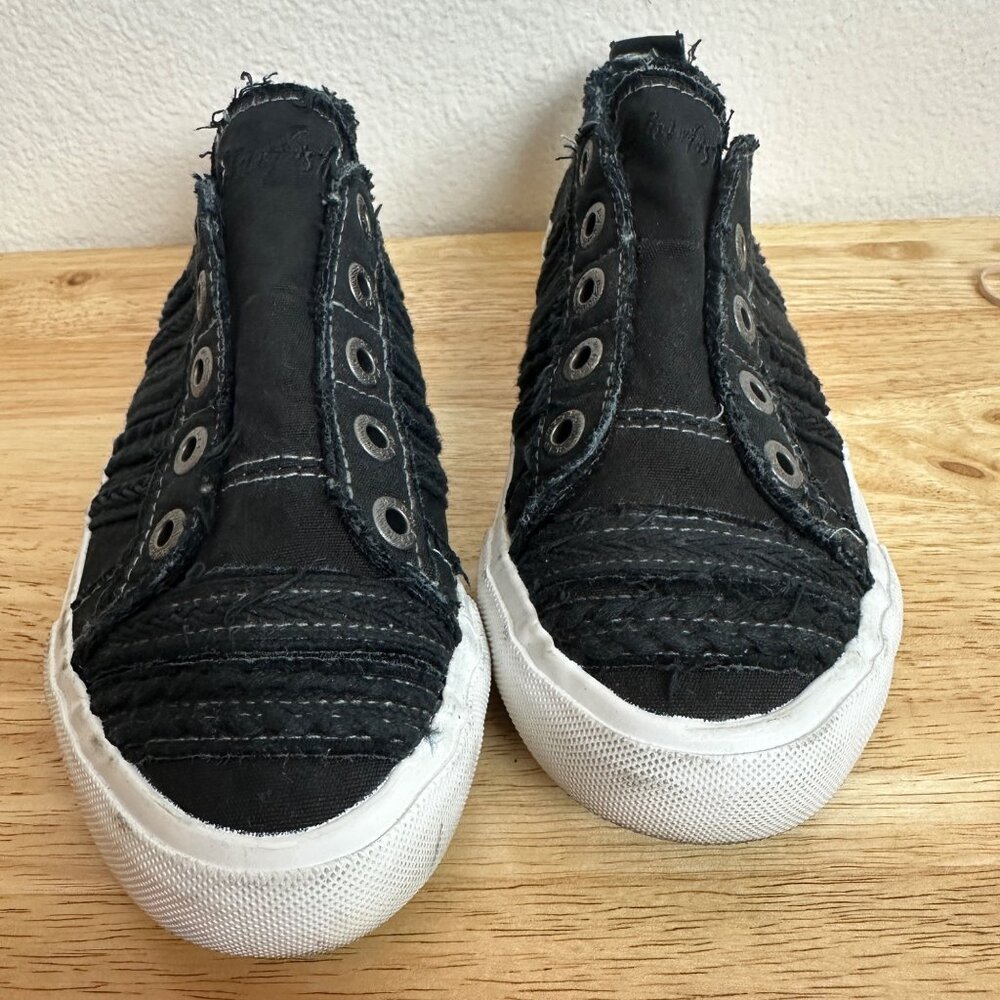 Blowfish Malibu Women's Slip-On Distressed Black Canvas Sneakers 7.0